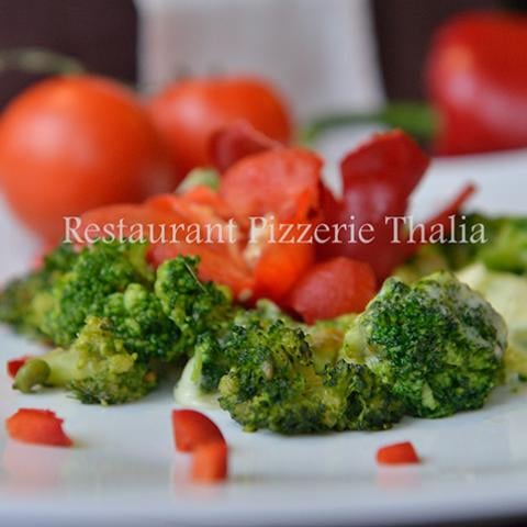 Broccoli cu usturoi și parmezan [1]