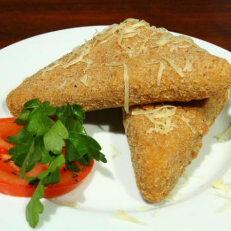 Gustari calde - Meniu cascaval pane, cartofi prajiti, sos remoulade