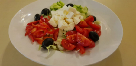 Salate - Specialitati - Salată grecească