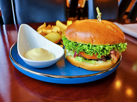 Burgeri - Meniu Cheeseburger Vita