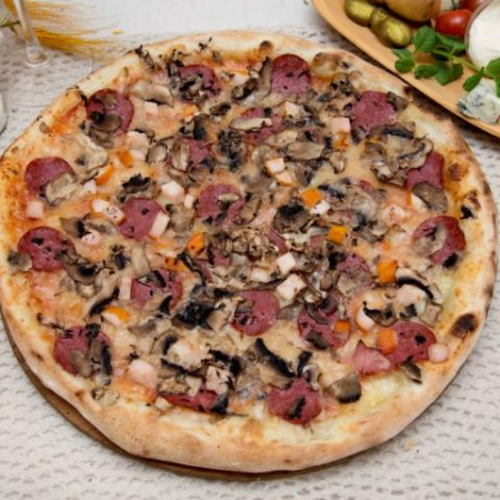 Q Pizza - Spiral Cream