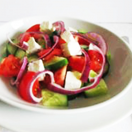 Salate - Salata de rosii cu ceapa si telemea