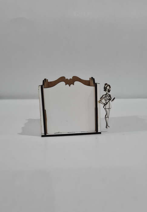 Cutiuta martisor mdf alb invatatoare/ educatoare [3]