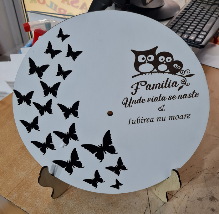 Cadran ceas pt licheni cu fluturi si gravura 30 cm [1]