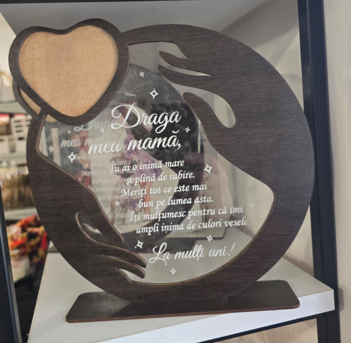 Trofeu personalizat "Te iubesc, mamă!" - un cadou unic și emoționant pentru cea mai specială persoană din viața ta! [2]