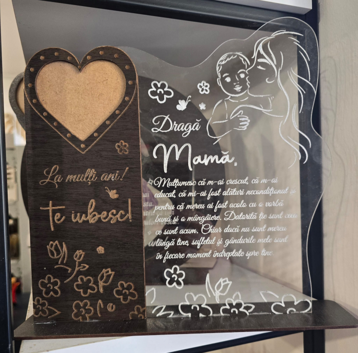 Trofeu personalizat "Te iubesc, mamă!" - un cadou unic și emoționant pentru cea mai specială persoană din viața ta model dreptungi! [2]