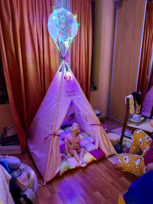 Cort teepee de joaca Minnie Mouse personalizat [8]