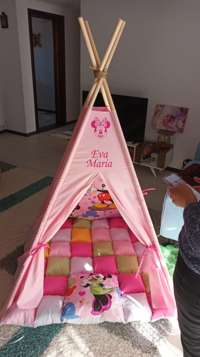 Cort teepee de joaca Minnie Mouse personalizat [10]