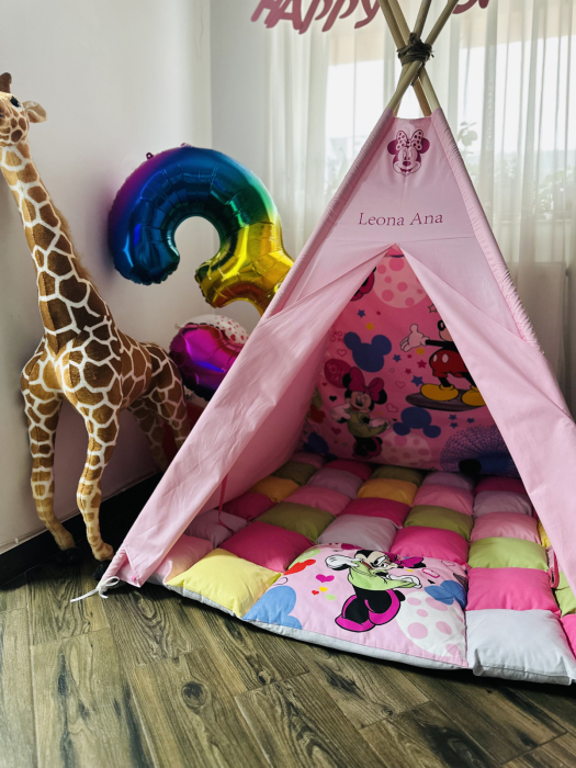 Cort teepee de joaca Minnie Mouse personalizat [11]