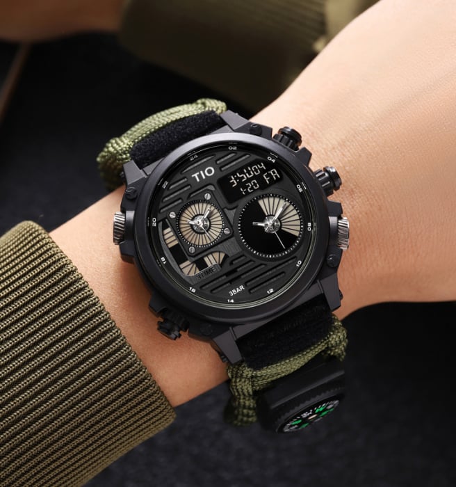 Ceas barbatesc de mana, Tio, Supravietuire, Cremene foc, Busola, Paracord, Fluier, Lama, Army, Militar [2]