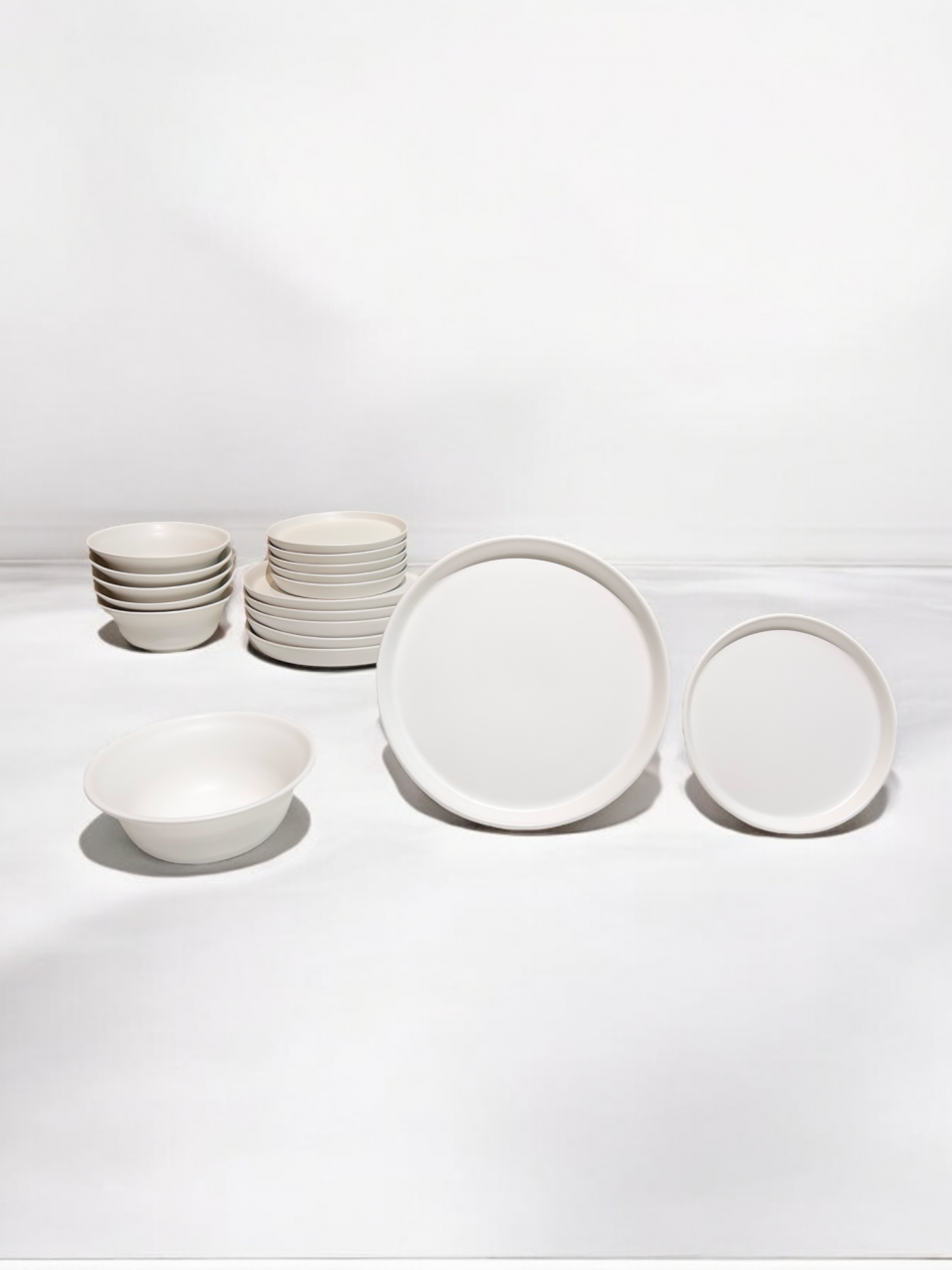 Set Farfurii 18 piese Casablanca ALB MAT ( 6 Farfurii Mari25cm, 6 Farfurii Desert 20cm, 6 Boluri 450ml) - Ceramică Manuală [2]