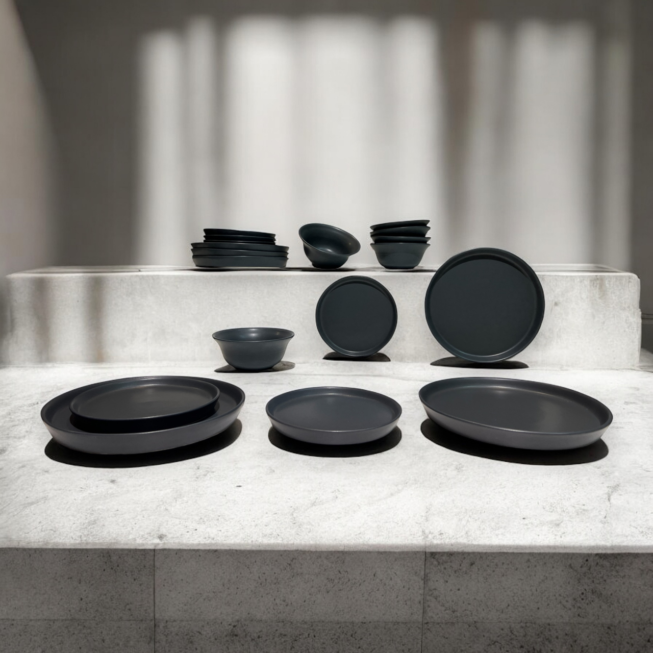 Set Farfurii Vulcano CARBON 18 piese (6 farfurii 25cm, 6 farfurii 20cm, 6 boluri 450ml) [2]