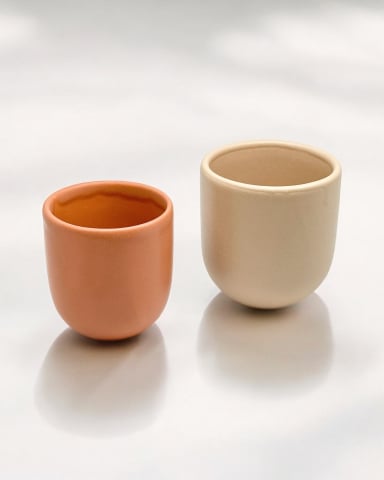 Căni & Cești - Set 2 Pahare Cafea NOVUM Natura Duo ( 1 Pahar 250ml Crem Deschis Mat, 1 Pahar 150ml Portocaliu Mat) glazurat manual
