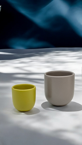 Set 2 Pahare Cafea NOVUM Springtime ( 1 pahar ceramicã 250ml Gri+Olive MAT, 1 pahar ceramicã 80ml Galben+Verde Mat) glazurat manual