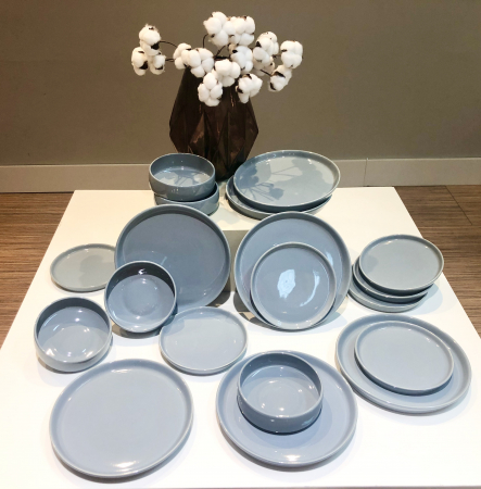 Depozit HORECA din STOC Restaurante și Cafenele B2B - Set 72 Piese Nebula: Farfurii Mari 25 cm, Farfurii Mici 20 cm & boluri 400 ml (90% Gri si 10% Albastru)