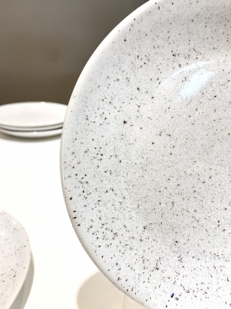 Set Triplu NOVA: Arta în Ceramică cu Picături de Visiniu (Farfurie 26cm, Farfurie Mica 20cm & Bol) [5]