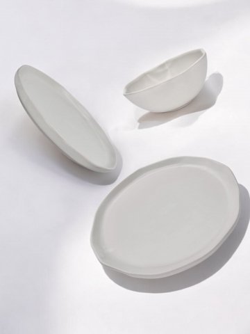Set Farfurii 18 piese NOVUM Milk Foam (6 farfurii 26cm, 6 farfurii 21cm, 6 boluri 500ml, glazurat manual) [2]