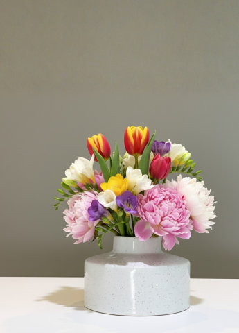 Black Friday 2025 - Vază Mare Centru Masă, Sakura22,5cm  (Alb Lucios cu Picatele Vișinii)