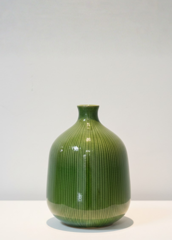 Obiecte Decorative - Vază Verde Infinity Green Mare (cu striatii, H 25 cm)