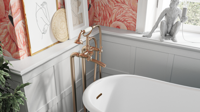 LACRIMA, Baterie cada freestanding [2]