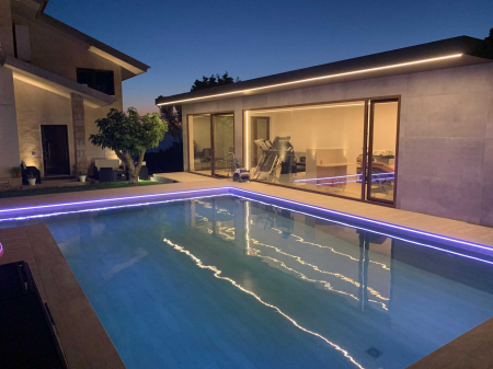 EXAGRES - PISCINA DIN PORTELAN