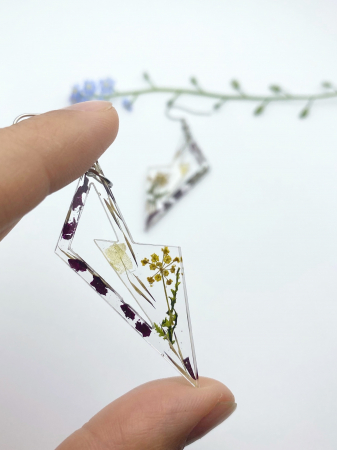 Cercei handmade cu flori mici cercercei [0]