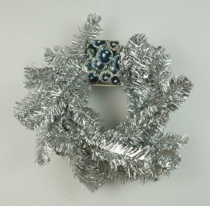 Ghirlanda artificiala Oliva argintie diametru 440 mm lungime 120 cm [1]