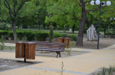 cos-de-gunoi-dublu-din-lemn-pentru-exterior-pentru-parcuri [5]