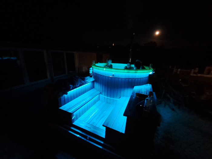 Pachet 12-13-14 Septembrie Weekend Jacuzzi Mare [2]