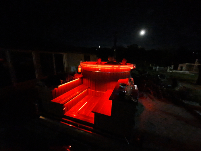 Pachet 12-13-14 Septembrie Weekend Jacuzzi Mare [3]