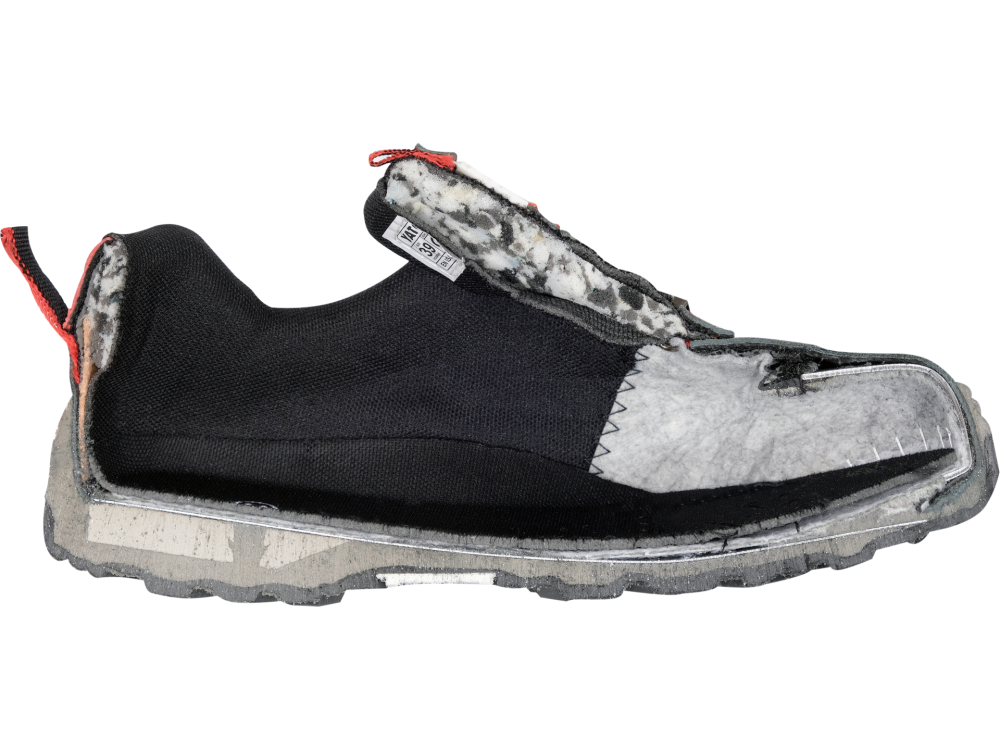 LOW-CUT SAFETY SHOES [11]