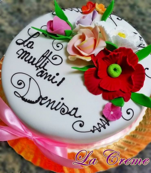 Tort alb cu flori model 1 [2]