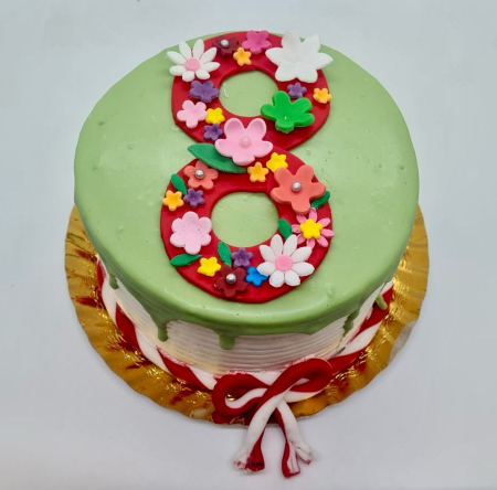 Luna Martisor - Tort 8 Martie