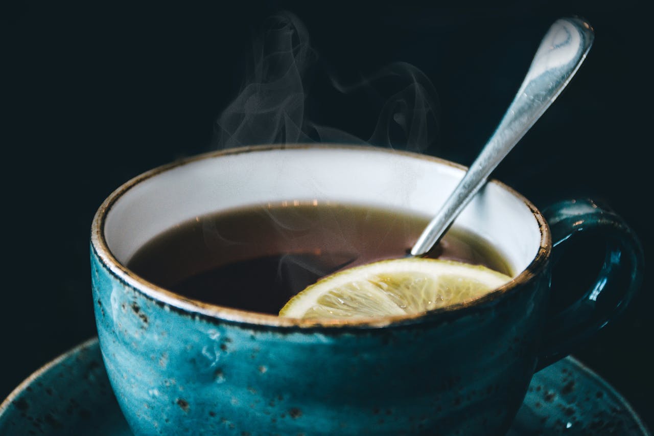 Motive pentru care ar trebui să bei ceai de lămâie