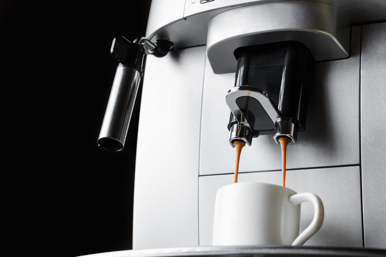 Cum să prepari cafea la nivel de barista cu ajutorul unui espressor automat