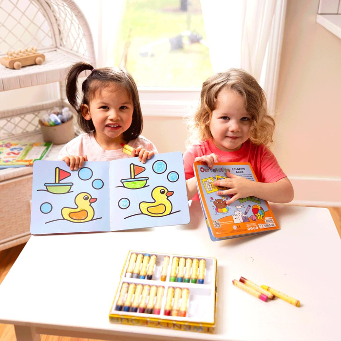 Carte de colorat cu contur reliefat - Our Day [6]