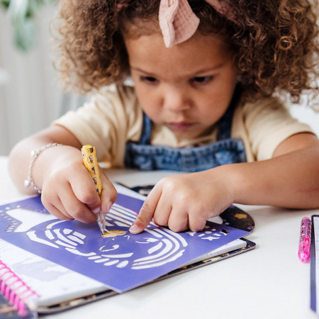 Carte cu activitati creative Disney Wish [3]