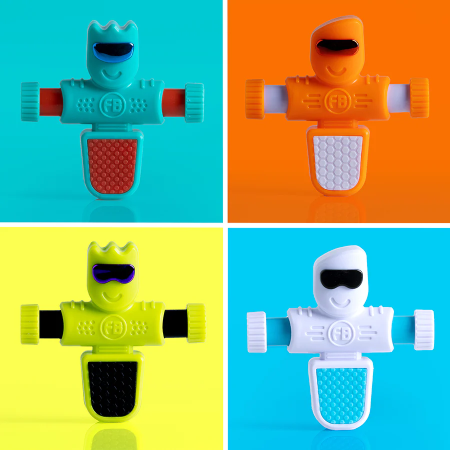 Noutati - Foosbots ,   robot fotbal (colectionabil)