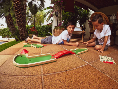 Joc de masa - mini golf, Pitch&Plakks [6]