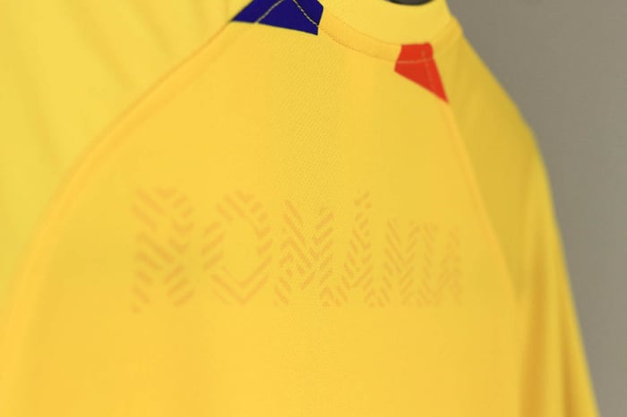 Tricou România, material tehnic sport, damă, culoare galbenă, CS17 [3]