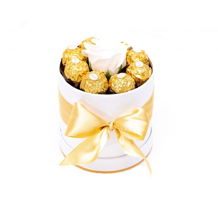 Aranjament Floral White Ferrero Rose [1]