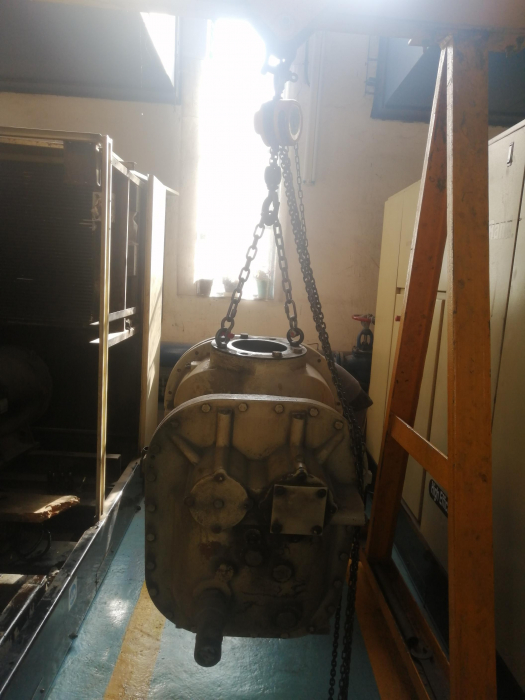 Service compresoare 30 Euro / Ora [21]