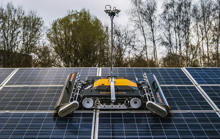 SolarCleano F1 SOLAR PANEL CLEANING ROBOT [6]