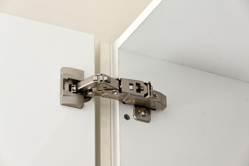 balama de dulap cu sistem solf close