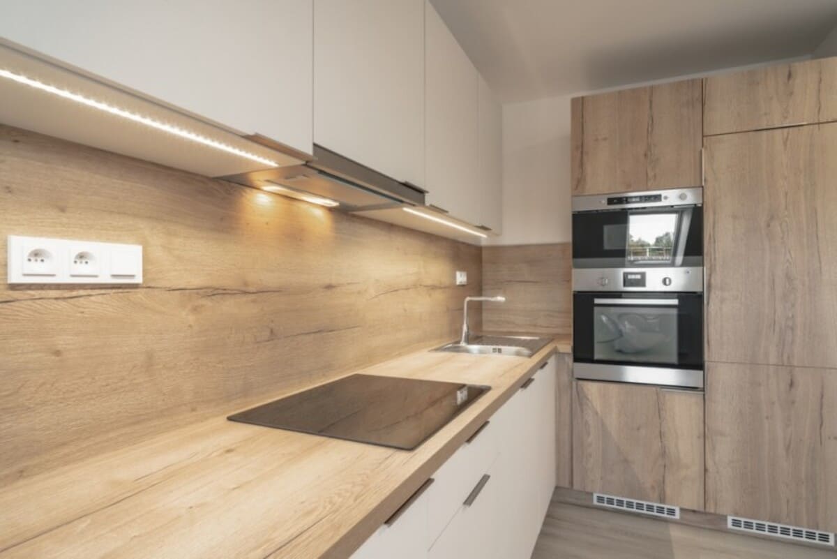 5 idei creative pentru a integra un profil pentru bandă LED în decorul casei tale