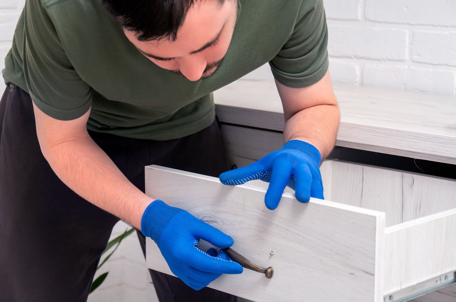 Scoate mânerele existente