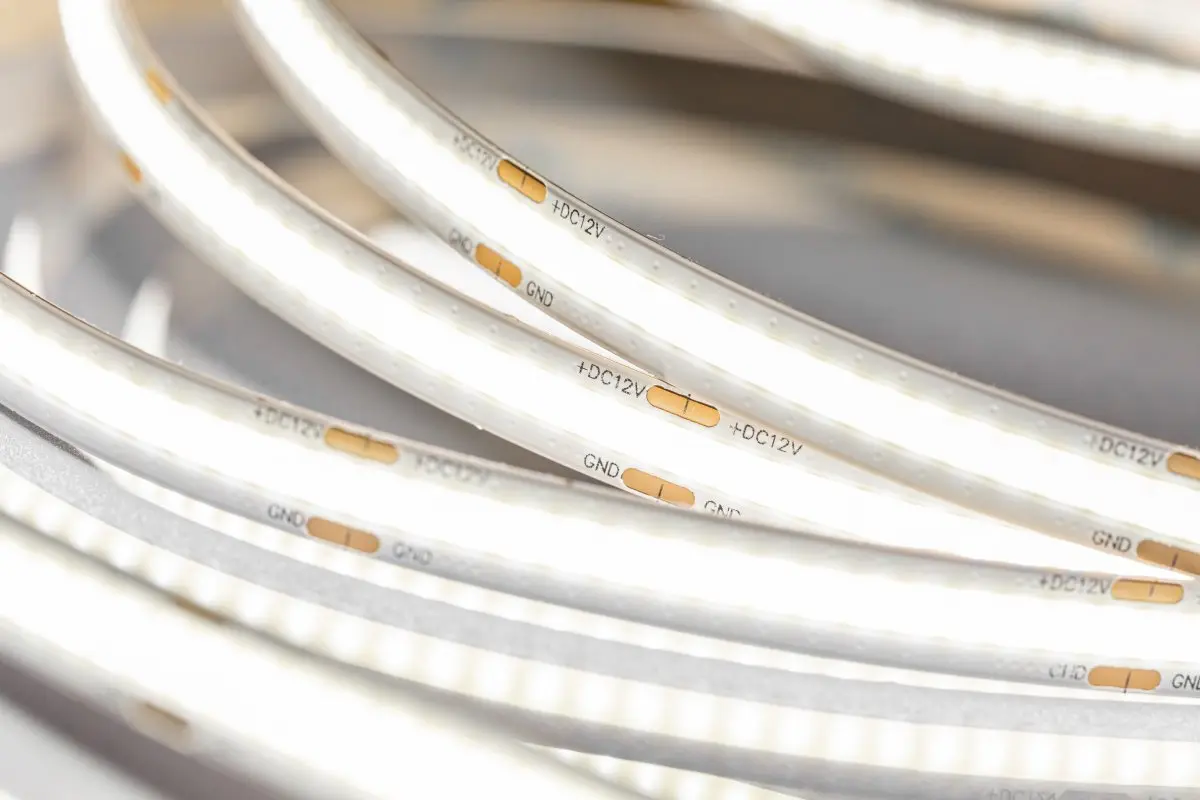Banda led 8 mm COB 11W/m, 12V, IP20, 2700K, lumina calda, 2 x MiniAmp, dimabila, 5 m [2]