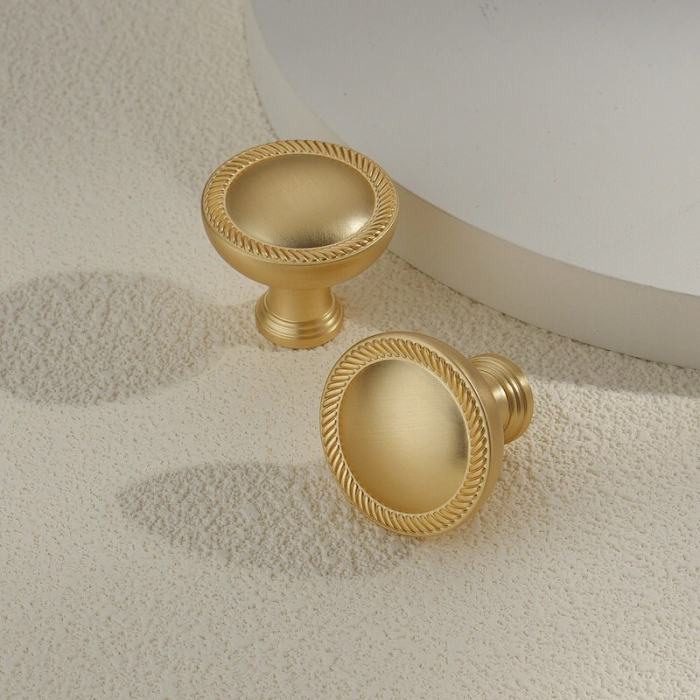 Buton mobila CROWN 32x30 mm, brushed gold [4]