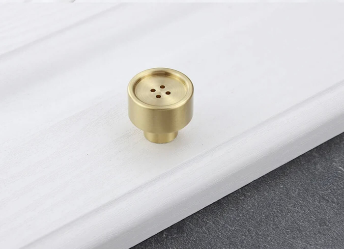 Buton mobila HK0017 25x23 mm, alama [6]