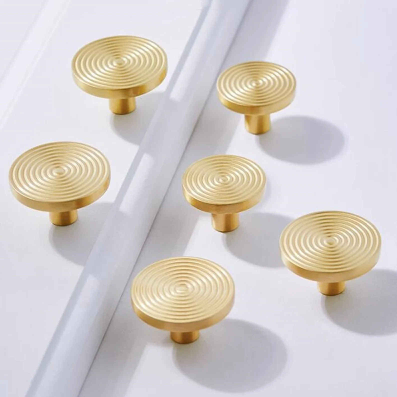 Buton mobila HK0403 30x20 mm, alama [4]